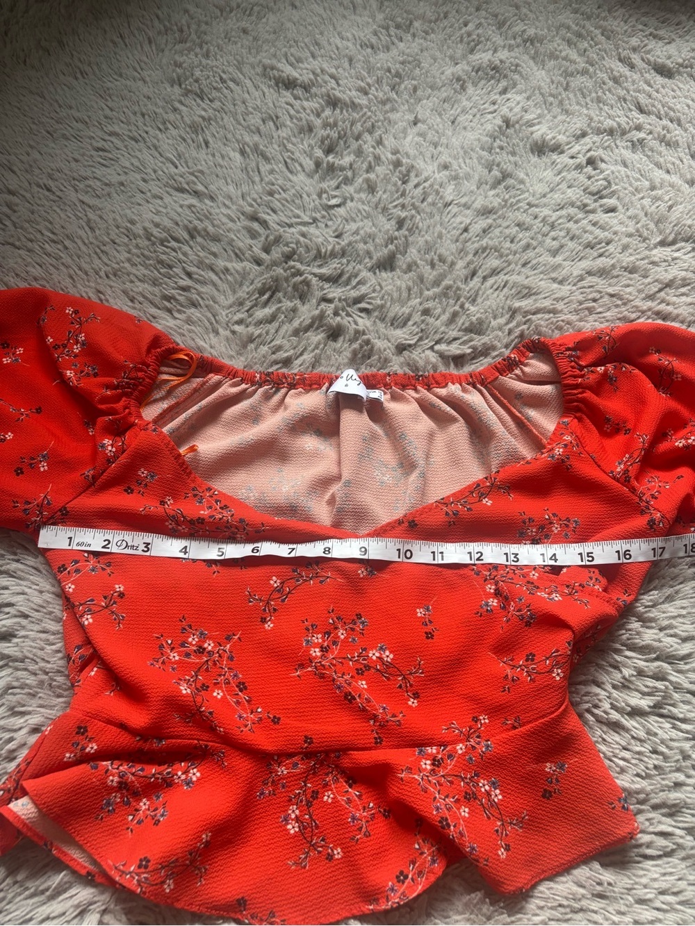 Polly Rhea Red Floral Peplum Puff Sleeve Top size 8 - Picture 3 of 7